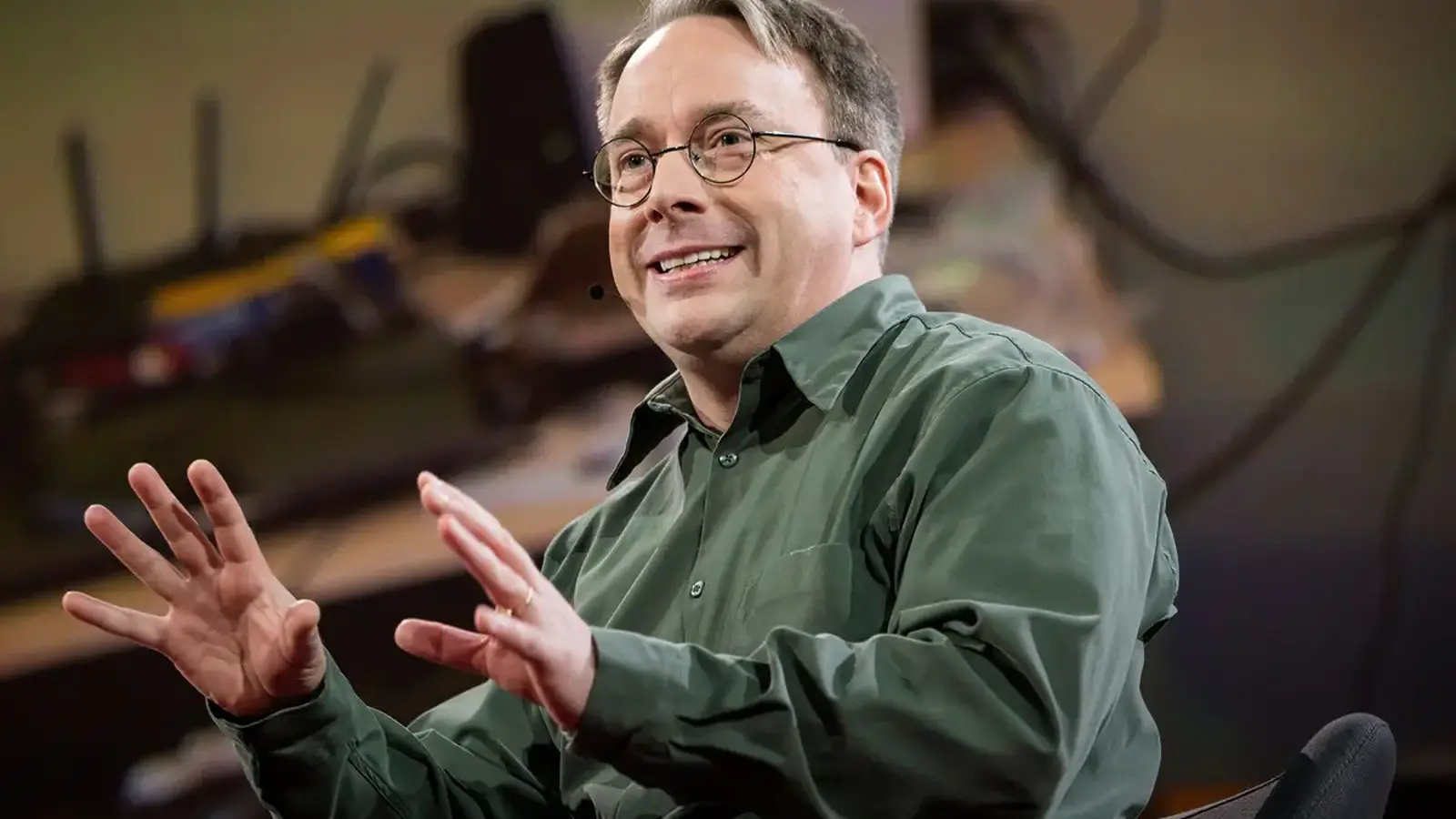 Torvalds avaldas tehisaruga loodud Linuxi kerneli paiga