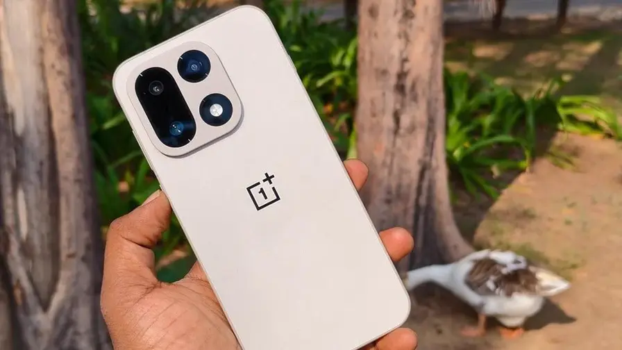 OnePlus 16 saab Hiinas kogu süsteemi hõlmava 165 Hz toe