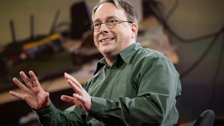 Torvalds avaldas tehisaruga loodud Linuxi kerneli paiga