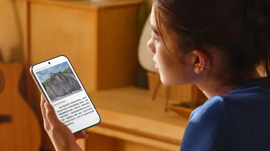 Huawei testib väidetavalt 6,17-tollist kompakttelefoni