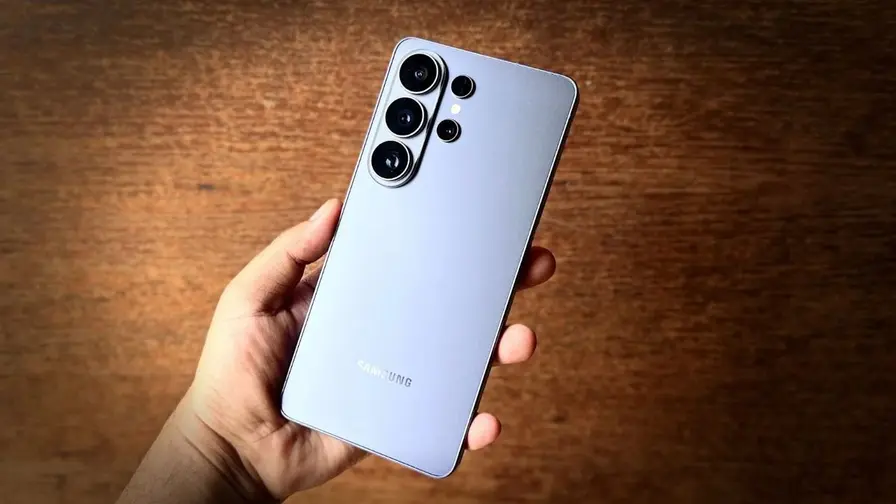 Hiina MIIT: Galaxy S27+ võib tulla UWB-toeta versioonina
