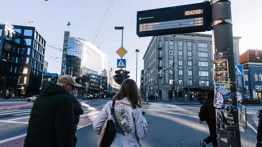 Tallinnas on elektroonilised tablood vaid sajal peatusel